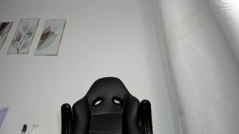 _molly_rosse_ online show from July 17, 12:07 pm