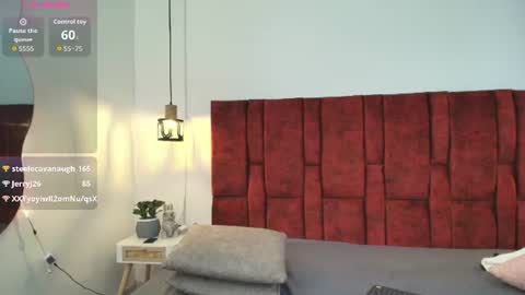 _monaliza_ online show from July 28, 4:39 pm