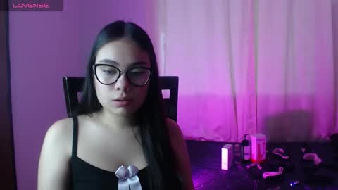 _moon_rosee online show from March 15, 3:48 pm