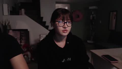 Panda  online show from February 3, 9:39 pm