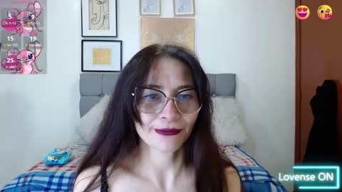 _naomi_s online show from November 22, 2:48 pm