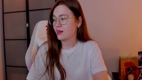 Mia with a big heart  online show from January 18, 3:31 am