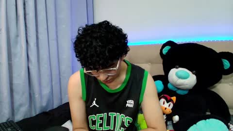 Nicolas online show from December 16, 1:10 am