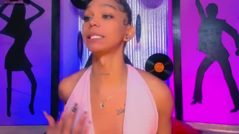 Nicky  Please help me with your thumbs up its importan online show from July 1, 8:06 pm