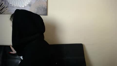 Nica online show from November 21, 1:53 pm