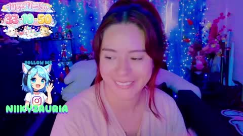 niiky online show from May 1, 8:58 pm