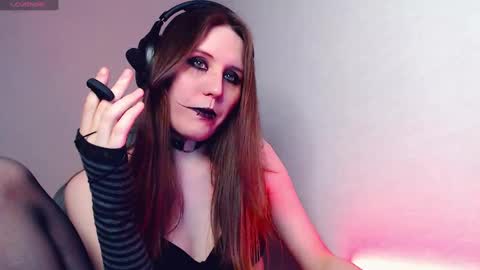 Tracy online show from February 11, 4:44 am