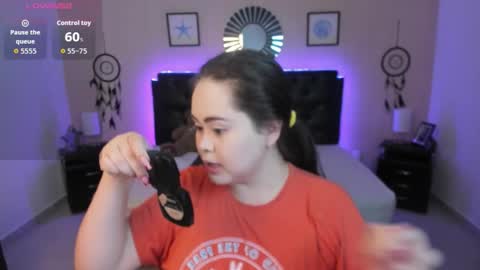 Olivia jones online show from January 19, 11:53 am