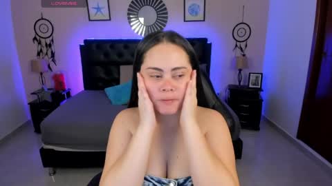 Olivia jones online show from May 4, 12:22 pm