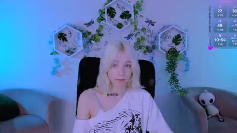 sabrina  online show from July 28, 8:52 pm