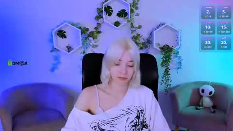 sabrina  online show from July 18, 6:32 pm