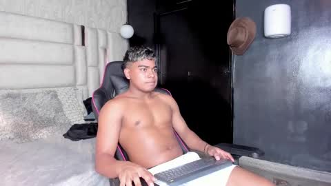 _sammy_ice online show from February 26, 2:08 am