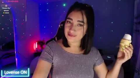  SantaLove  online show from June 15, 8:45 pm