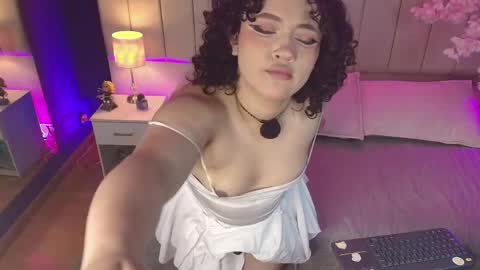 Sara online show from April 22, 3:57 am