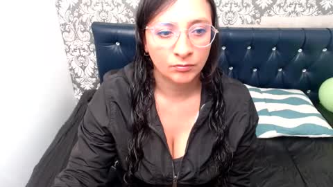 _saraximena_ online show from July 30, 7:25 pm