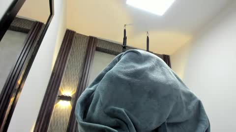 Selene online show from April 30, 1:32 am