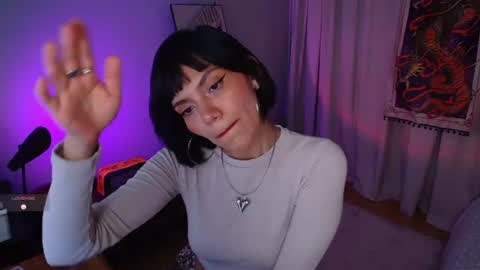 Laura online show from July 8, 4:05 am