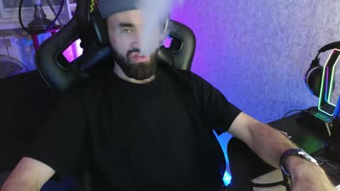 Ask me online show from October 22, 8:32 pm