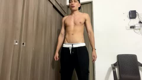 Juan Pablo-independent model online show from June 13, 3:39 am