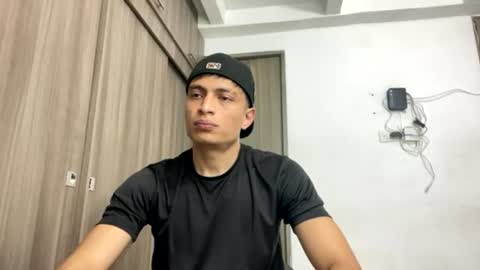 Juan Pablo-independent model online show from June 12, 2:54 am