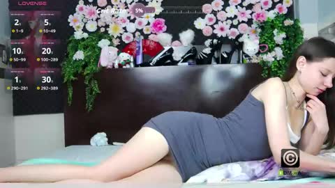 _skitlstrynka_ online show from April 27, 3:04 am