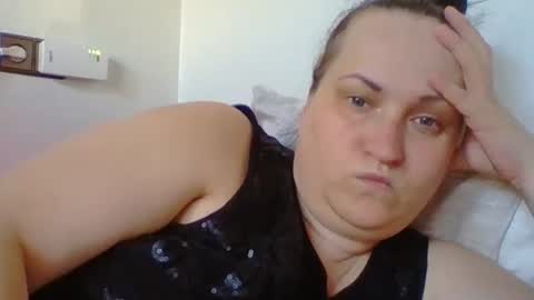 Snapshot of _squirty_pussyyy_ chatting on March 3, 3:32 pm Melisa online show from March 3, 3:32 pm
