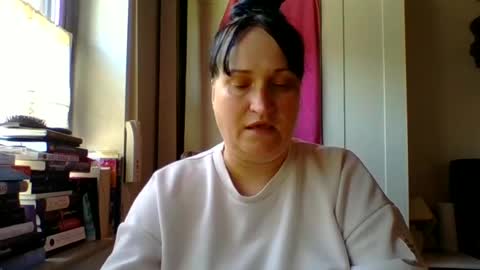 Melisa online show from June 18, 9:14 am