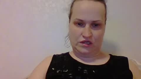 Snapshot of _squirty_pussyyy_ chatting on March 4, 8:05 pm Melisa online show from March 4, 8:05 pm