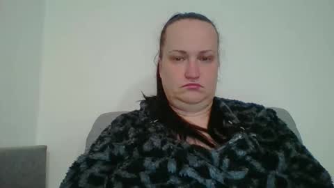 Snapshot of _squirty_pussyyy_ chatting on October 22, 5:32 am Melisa online show from October 22, 5:32 am