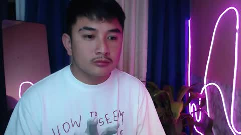 _superhotlatino_ online show from May 4, 3:40 pm