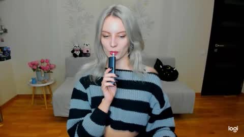 Marie online show from October 7, 11:50 am