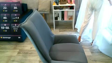 Milana   welcome to my world  online show from July 6, 2:03 pm