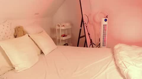 sophia online show from July 6, 10:12 pm