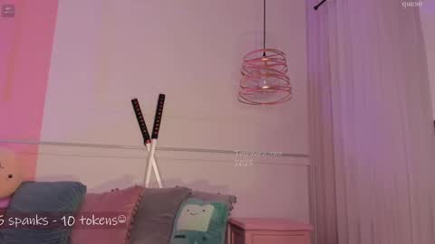 _tammarra_ online show from February 14, 5:57 pm