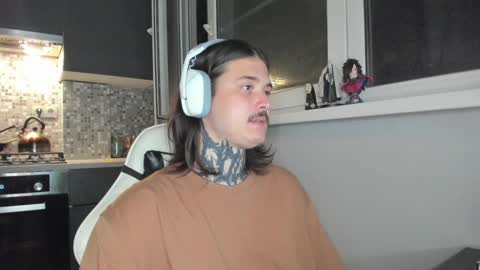 _torfin_ online show from February 15, 10:10 pm