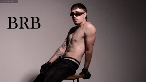 Trevor Belmont online show from December 3, 2:09 am