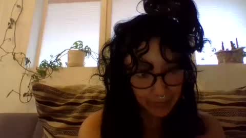 _tutti_frutti_ online show from February 2, 11:32 pm
