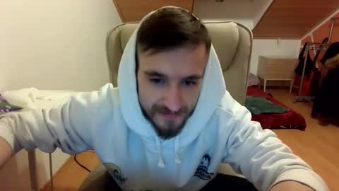 Snapshot of _v_l_a_d_ chatting on February 6, 9:06 pm Vlad online show from February 6, 9:06 pm
