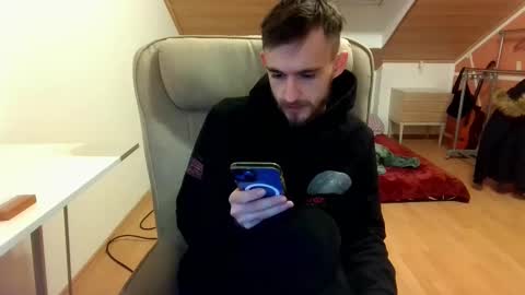 Snapshot of _v_l_a_d_ chatting on February 7, 4:56 pm Vlad online show from February 7, 4:56 pm