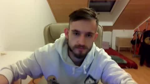 Snapshot of _v_l_a_d_ chatting on February 4, 5:12 pm Vlad online show from February 4, 5:12 pm