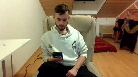 Snapshot of _v_l_a_d_ chatting on February 3, 4:25 am Vlad online show from February 3, 4:25 am