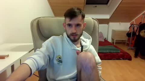 Snapshot of _v_l_a_d_ chatting on February 4, 2:07 am Vlad online show from February 4, 2:07 am