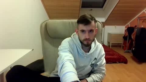 Snapshot of _v_l_a_d_ chatting on February 2, 7:14 pm Vlad online show from February 2, 7:14 pm