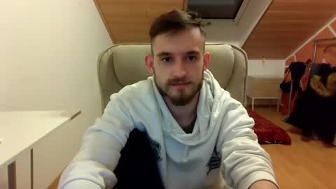 Snapshot of _v_l_a_d_ chatting on February 3, 1:19 am Vlad online show from February 3, 1:19 am