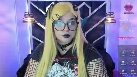 Snapshot of _vermell_ chatting on September 11, 7:37 pm Vermeil online show from September 11, 7:37 pm