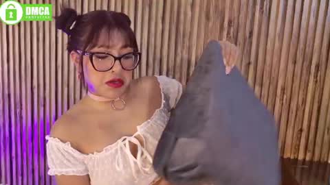 Veronica online show from July 8, 2:09 pm