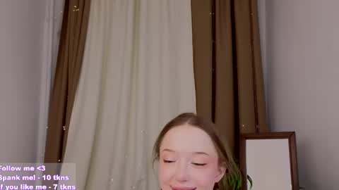 Violet online show from February 19, 11:25 pm