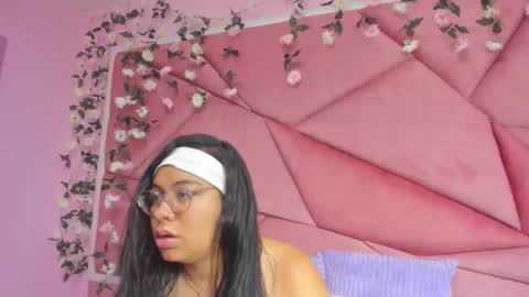 _violeta18_ online show from November 16, 3:19 am