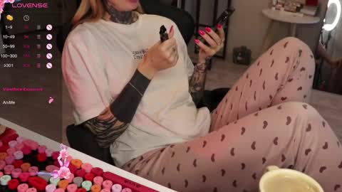 Alis online show from November 13, 8:06 am