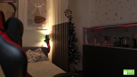 Kristina online show from December 22, 1:22 pm